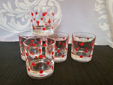 Čaše: Case za grejanu,itd puno staklo 70te. Case bez ostecenja,sve na njima na lalafo.rs — 3 Čaše: Case za grejanu,itd puno staklo 70te. Case bez ostecenja,sve na njima — 3