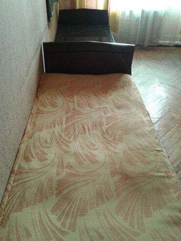 Çarpayılar: İşlənmiş, İkinəfərlik çarpayı, Bazasız, Matrassız, Siyirməsiz, Rusiya — 12