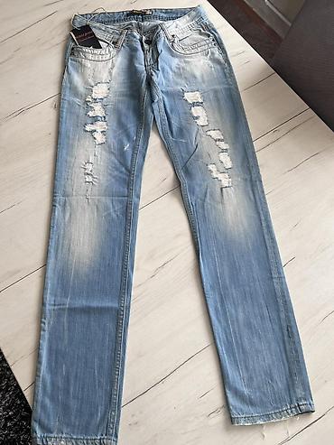 kickers 38: Muške farmerke – svetloplavi isprani teksas sa “distressed”/pocepanim — 3