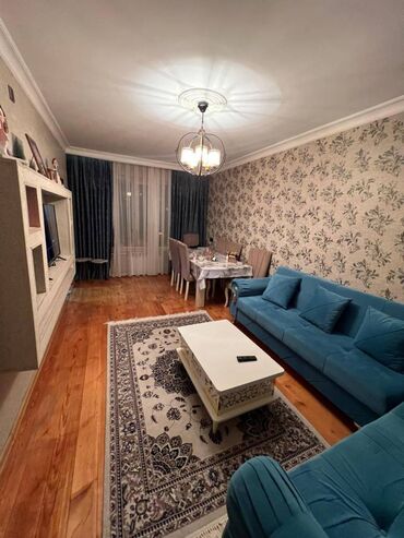 Köhnə tikili: Bakı, 3 otaqlı, Köhnə tikili, m. Xalqlar Dostluğu, 85 kv. m — 2