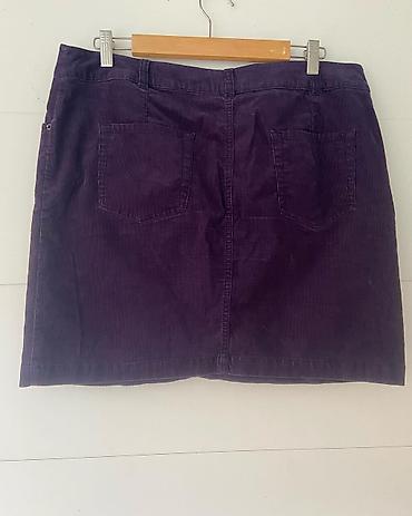 Ətəklər: Etek
Olcu 42
Made in Chine — 2