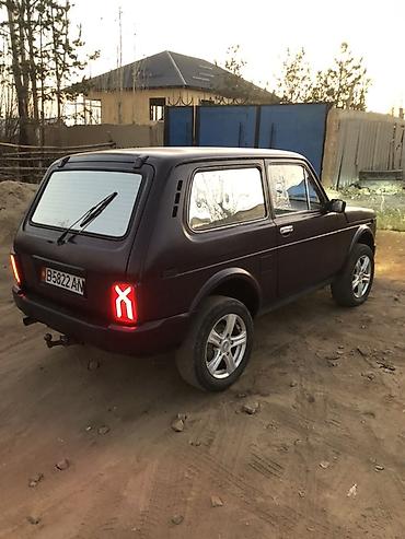 маз тонар: ВАЗ (ЛАДА) 2121 (4x4): 1998 г., 1.8 л, Механика, Бензин, Внедорожник — 4