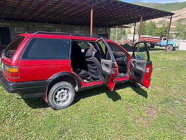 бора машина: Volkswagen Passat Variant: 1993 г., 2 л, Механика, Универсал — 8