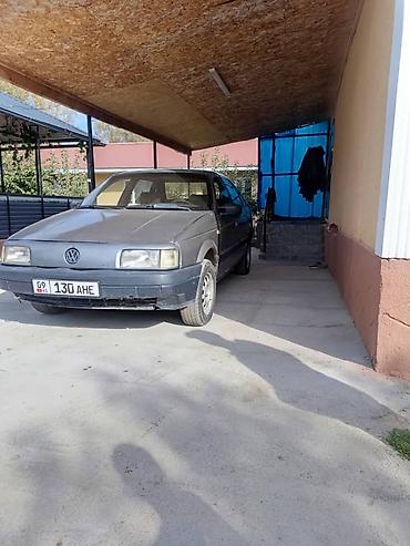 Volkswagen: Volkswagen Passat: 1992 г., 1.8 л, Кол менен иштөөчү, Бензин, Седан — 4