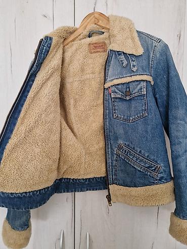 ps teksas jakne: Levi’s džins jakna sa postavom od veštačkog krzna (sherpa) - Model — 3