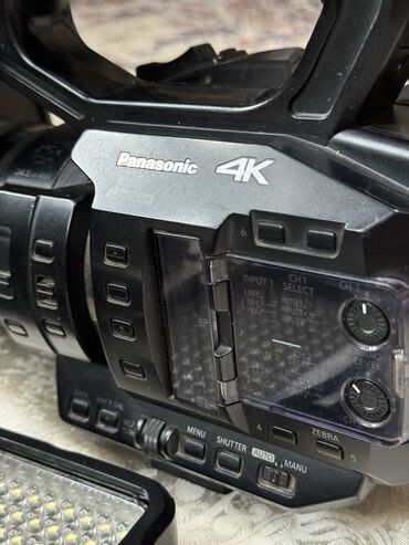 маленький камера: Камера Panasonic 4k