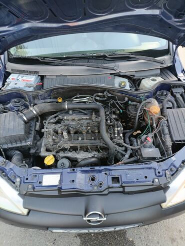 Opel: Opel Combo: 1.3 l | 2008 il 282000 km Van body type — 9