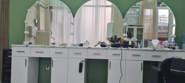 Mebel: Gözəllik salonu üçün vizaj və saç masası dəsti - 3 ədəd böyük