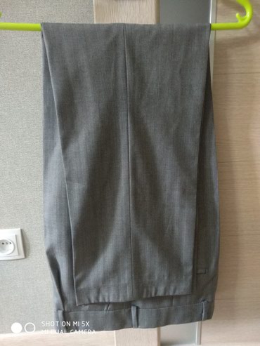 костюмные мужские брюки: Брюки мужские,новые 42 размер