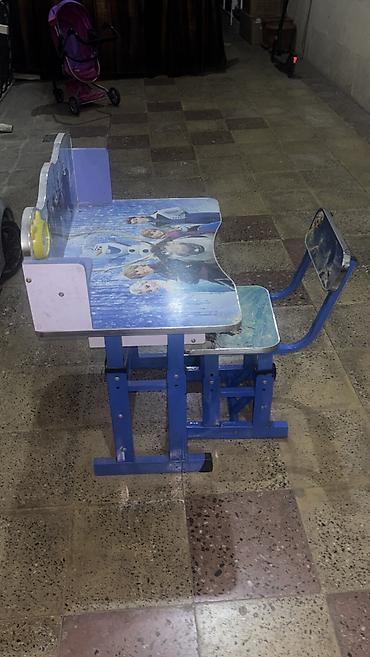 Uşaq üçün elektrik maşınları: Uşaq maşınları satılır.Sürülməyib deyə akumlyatoru yayıb.Qiymətini — 1
