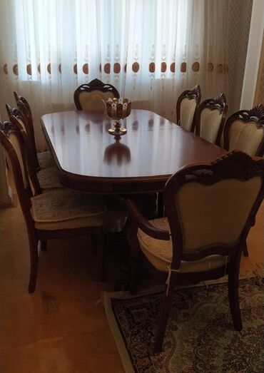 ikinci el stol desti: Qonaq otağı üçün, Dördbucaq masa, 8 stul