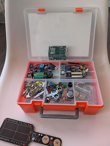 ручная: Arduino Uno R3 максимальная комплектация Состав (по фото): - Бокс с — 1