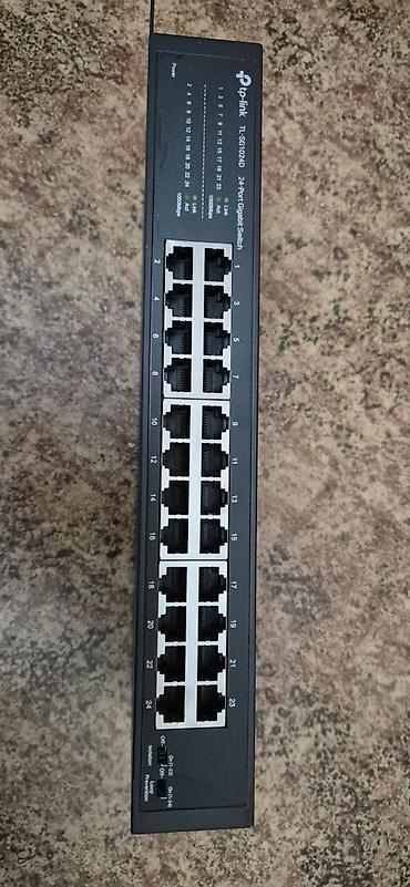 Модемы и сетевое оборудование: Коммутатор TP-Link TL-SG1024D. состояния нового 1 штук цена — 1