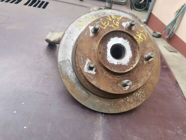 Auto delovi: Glavcina sa rukavcom levog prednjeg tocka Lada 21214 Niva 26mm ABS — 2