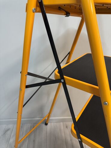 Складные стремянки-лестницы: Складная стремянка-лестница, Материал: Металл, Новый, Для дома, Высота: До 2 м — 20