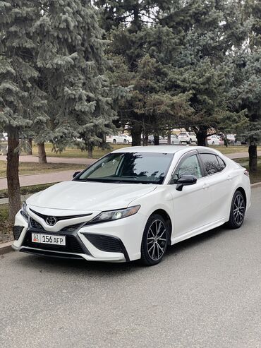 Toyota: Toyota Camry: 2021 г., 2.5 л, Автомат, Бензин, Седан