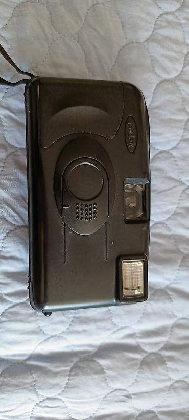 digital camera: Пленочная фотокамера Kodak (35 мм) - Формат пленки: 35 мм (надпись — 1