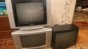 TV və video: 3 də işlək televizordu birdənə sağda qara olanin antena yerinda — 1