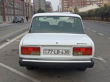 VAZ (LADA): Model: Lada Riva/VAZ 2107 sedan Kuzov: ağ rəng, 4 qapı Yanacaq: benzin — 3