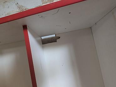 put up: Торговая витрина/прилавок из ЛДСП Высота 2 метра, ширина 40 см — 6