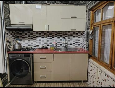 Mətbəx mebeli: *ZB* *Metbex mebeli qiymeti 250 azn* olcu 2.10 sm uzerinde padnuslu