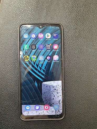 apple 16e: Смартфон Samsung Galaxy A12 с комплектным чехлом-кошельком. Основные — 2