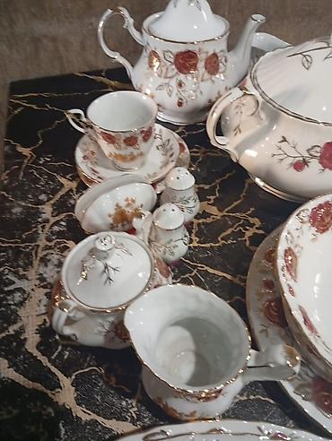 farfor nədir: Porcelain servis dəsti – qızılı və qırmızı güllü naxış Zərif detallı — 6