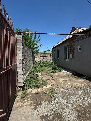 Продажа коттеджей и домов: Продается дом в с. Маевка по улице Новая. Общая площадь дома 54 м², 4 — 12