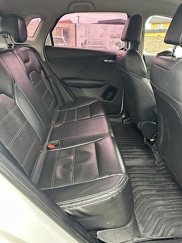 BYD: BYD E2: 2020 г., Электромобиль — 10