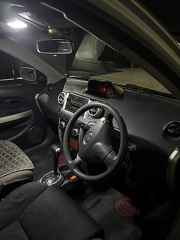 ist 2003: Toyota Ist: 2003 г., 1.3 л, Автомат, Хэтчбэк — 4