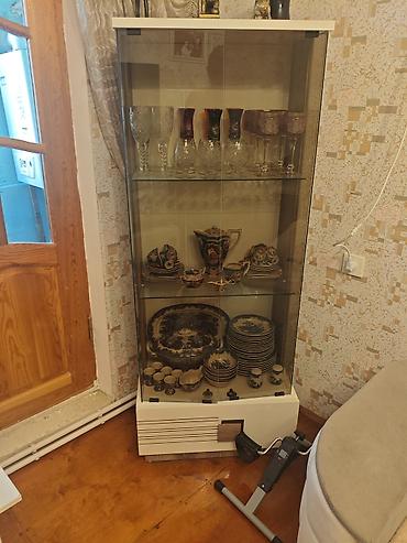 Оборудование для магазинов: Şüşə vitrin şkaf. - Material: qabaqcıl qalın şüşə ön və yan — 2