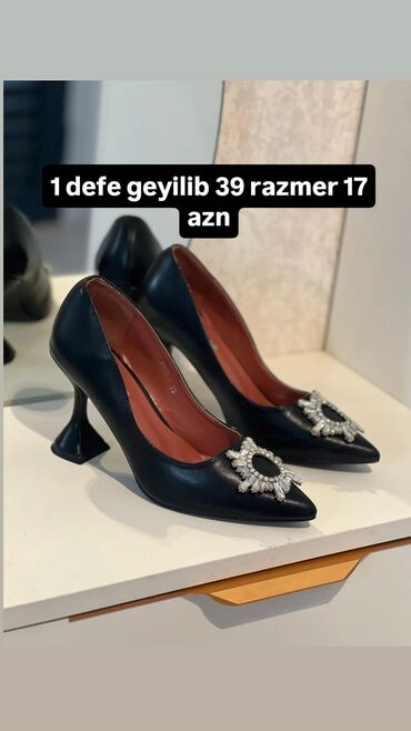 Tuflilər: Tuflilər, Ölçü: 39, rəng - Qara, Yeni