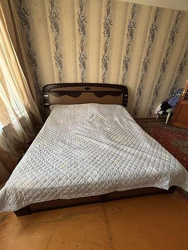doşəmə taxtası: Yataq dəsti – ikinəfərlik çarpayı - Ölçü: təxmini 160×200 sm — 2