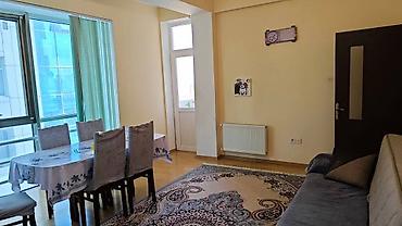 Mənzillər: Yasamal, 3 otaqlı, Yeni tikili, m. Elmlər Akademiyası, 135 kv. m — 9