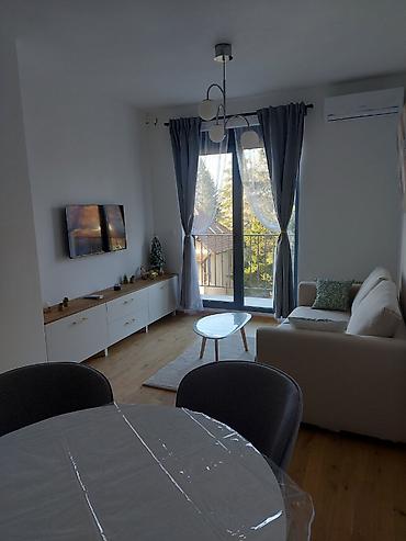 Stan na dan: Odmor na Zlatiboru, Nov apartman . Kategorisan 4**** Kiridžijska 33 — 2