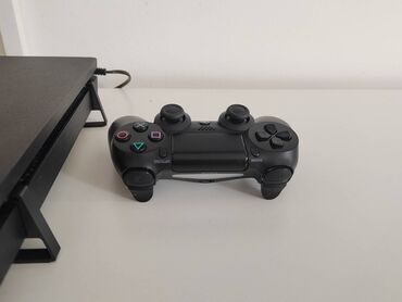 PS4 (Sony Playstation 4): Sony PS4 Slim 1 Tb Konzola Sony PlayStation 4 Slim od 1 TB vrlo — 8