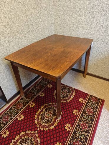 придиванный столик: Кухонный Стол, цвет - Коричневый, Б/у
