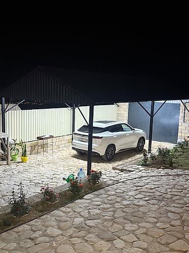 Günlük kirayə evlər: Şamaxı rayonu, Melhem kəndində yerləşən 4 otaqlı, əla təmirli ev — 10