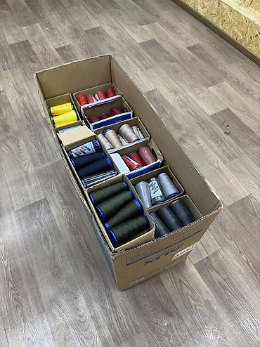 Тигүү цехтери үчүн жабдуулар: 🧵 Большой набор швейной фурнитуры и материалов Продаю остатки — 2