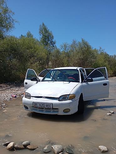 sprinter 2 9: Daihatsu : 1997 г., 1.3 л, Механика, Бензин, Седан — 1