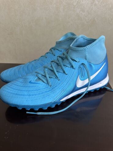бутсы 43 размер: Продаю сороконожки Nike Phantom Luna (ОРИГИНАЛ). Размер US 10 (наш