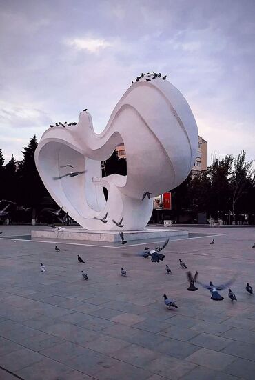 onlayn iş elanları 2024: Salam menim 30 yaşım var Evdə uşaq baxiram körpə uşaq 5 yaşdan yuxarı