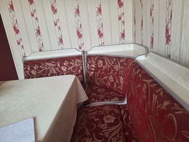 мебель уголок для кухни: Кухонный гарнитур + угловой обеденный уголок. Состав и особенности: -