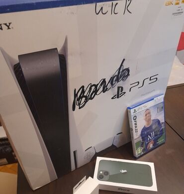 nomre satilir: PS5 750 gb satilir ideal veziyyetde+1 pult hediye Nomre elaqe ucun