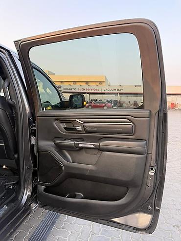 Dodge: Dodge Ram 1500: 2022 г., 5.7 л, Автомат, Бензин, Пикап — 5