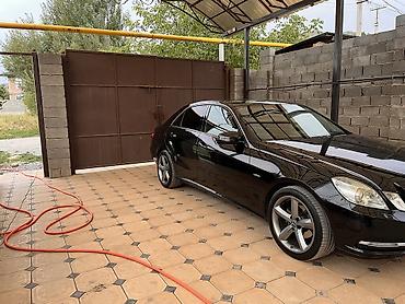 mers 212: Mercedes-Benz : 2011 г., 2 л, Автомат, Бензин, Седан — 2