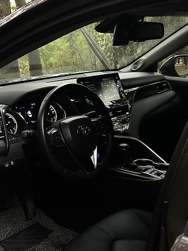 Toyota: Toyota Camry: 2021 г., Гибрид — 14