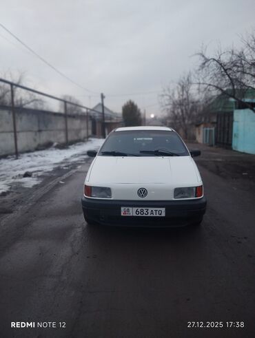 Volkswagen: Volkswagen Passat: 1991 г., 1.8 л, Механика, Бензин, Седан — 1