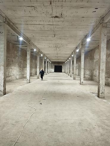 простой: 720 м², With parking, Другой тип здания — 3