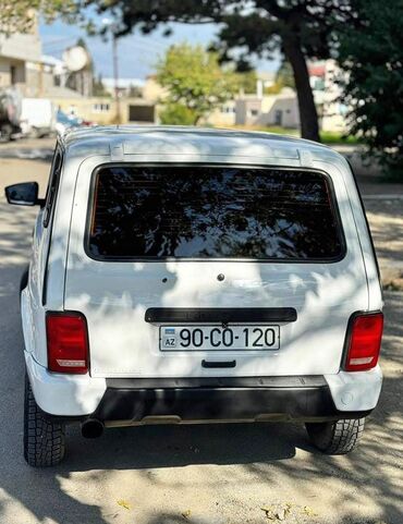 VAZ (LADA): VAZ (LADA) 4x4 Niva: 1.7 l | 2014 il 95000 km Ofrouder/SUV — 7